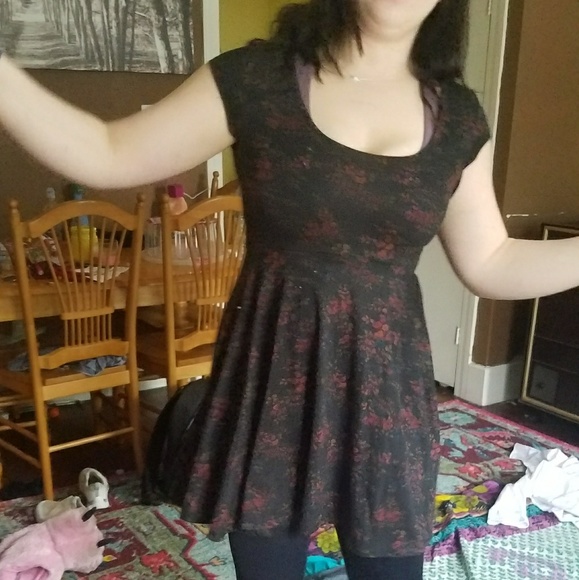 Dress - Picture 3 of 5